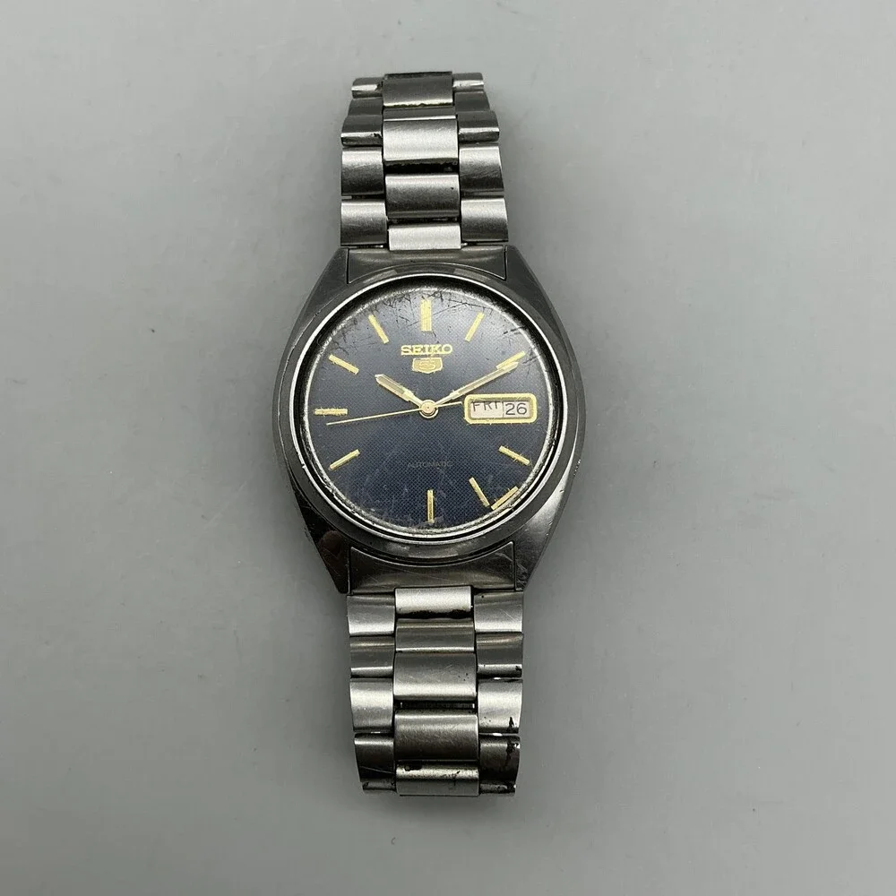 Vintage Seiko 5 7009-3040 Mens Watch 37mm Date Automatic NON WORKING For Parts